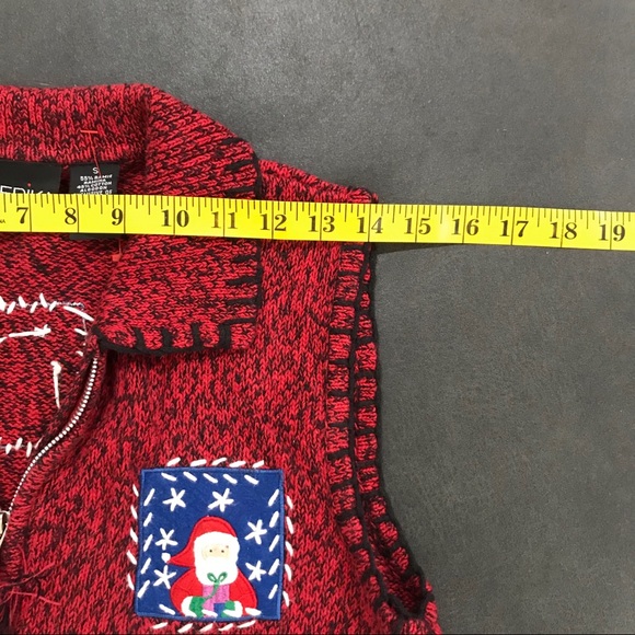 Zip up Christmas vest size S - Picture 5 of 8
